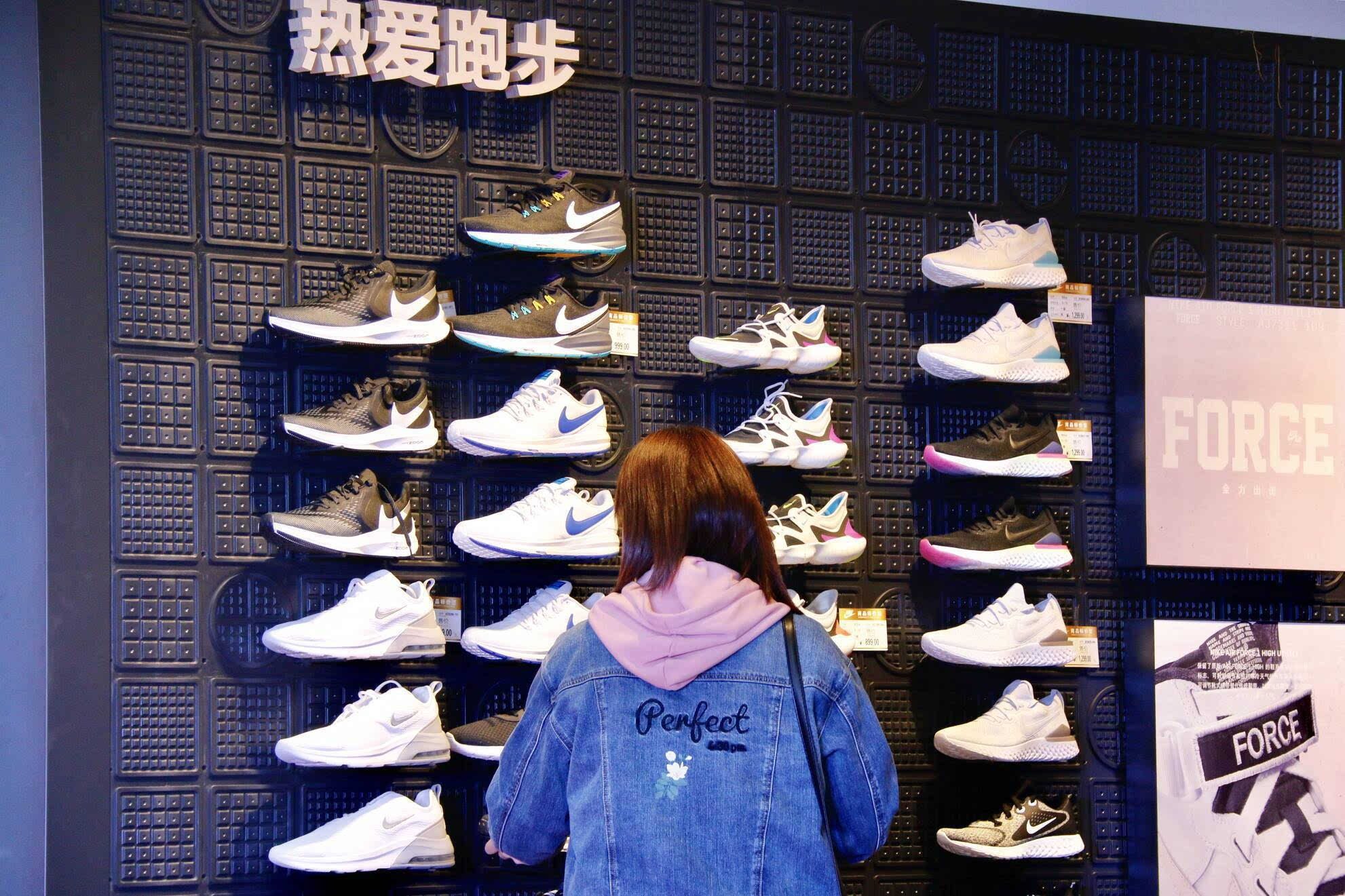 开业首日销售31.8万，谁说名牌产品在农村没有市场？