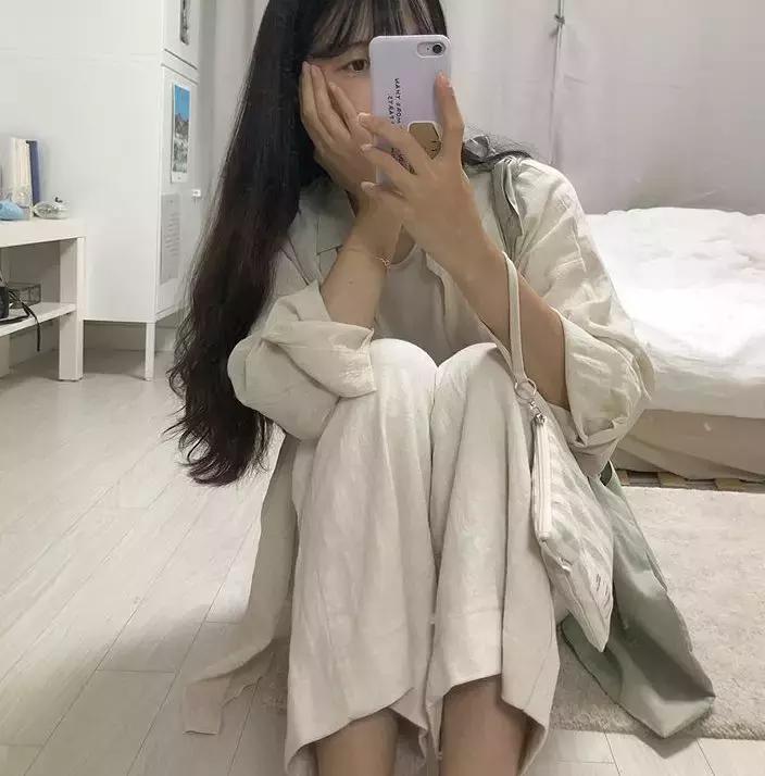 29岁女孩独居图片,29岁独居女孩的视频