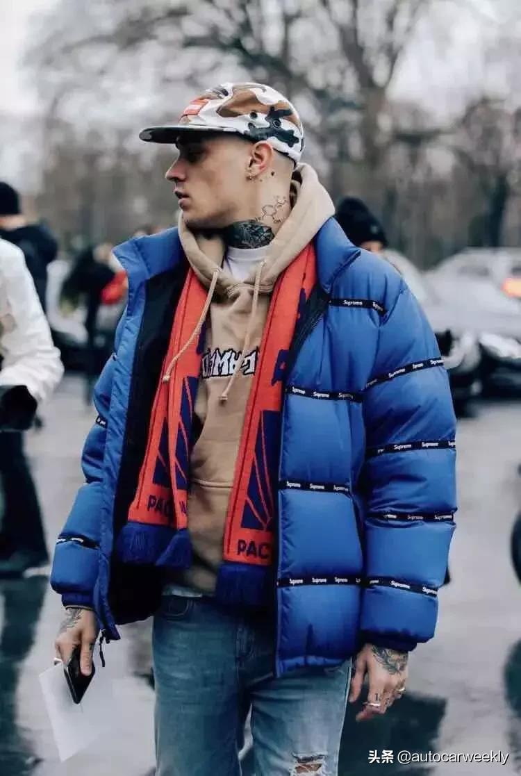 卫衣紧身怎么穿,卫衣装法