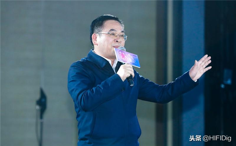 1more有线万魔蓝牙耳机,1more万魔高清降噪圈铁耳机lightning