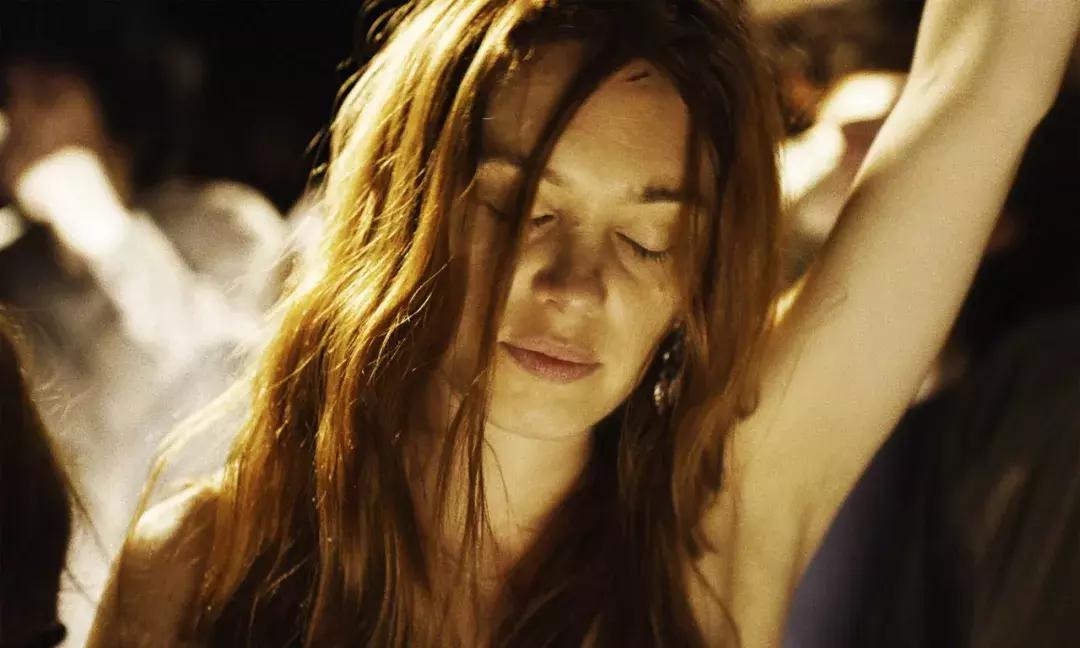 一家人的故事电视剧,一家人背后故事