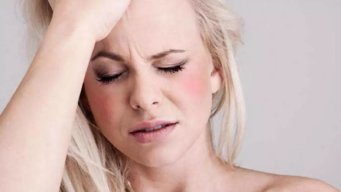 敷面膜后脸发热怎么处理,敷完面膜脸部发热是怎么回事