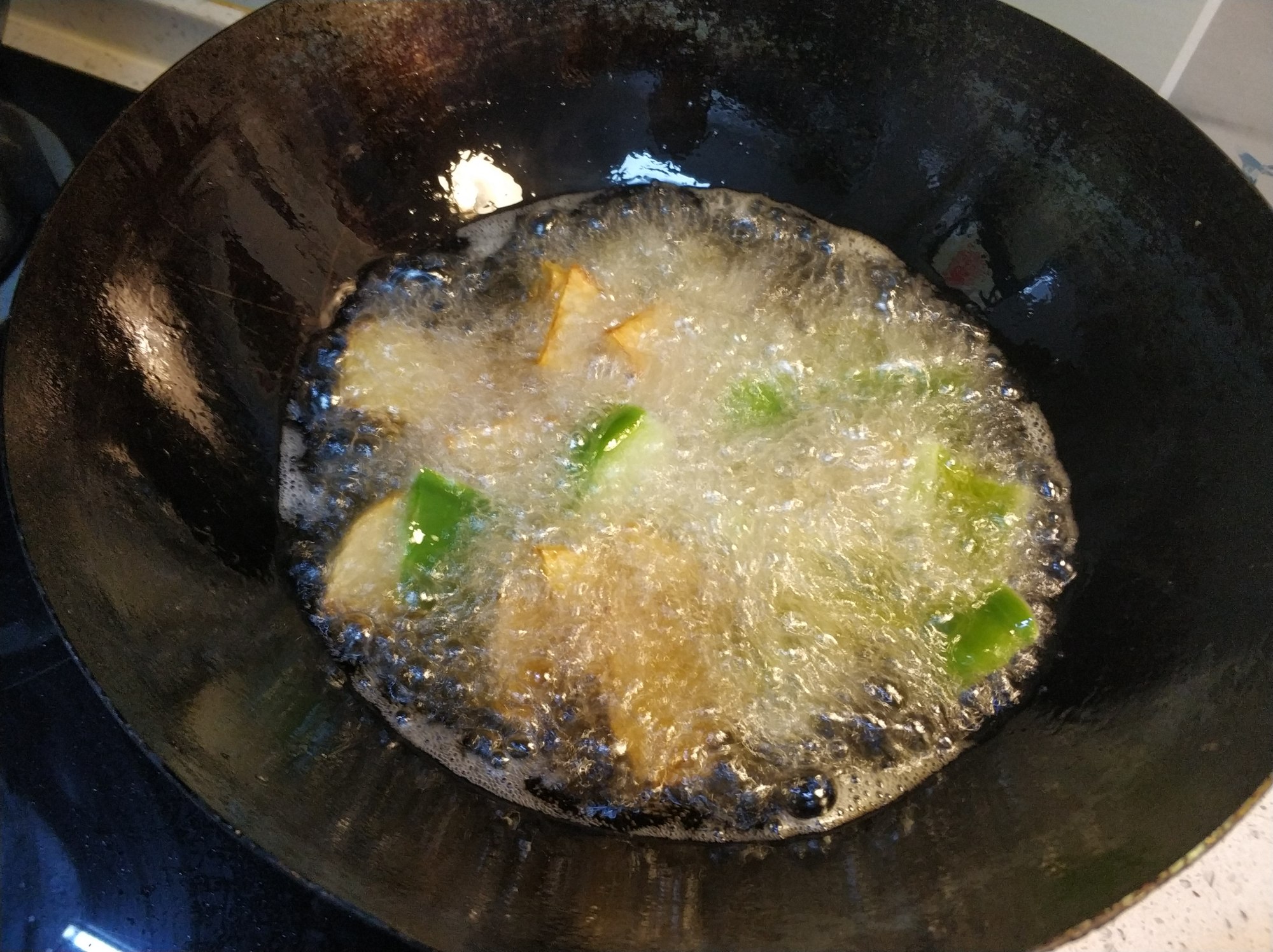 地三鲜水三鲜素三鲜指的是什么,地三鲜是哪三鲜为什么叫地三鲜