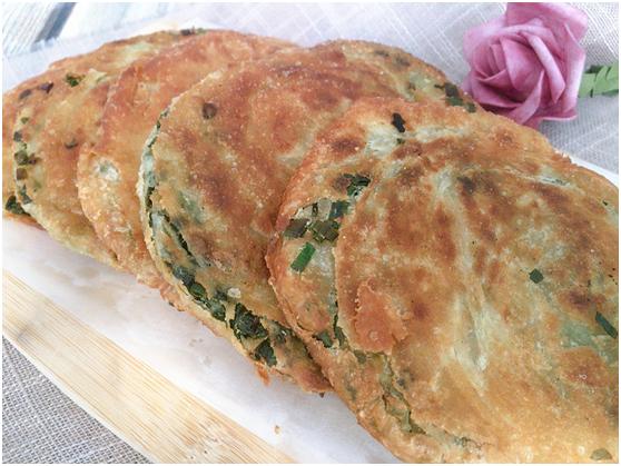 不用排队了！上海阿大葱油饼在家就能做，个个香酥脆，孩子抢着吃