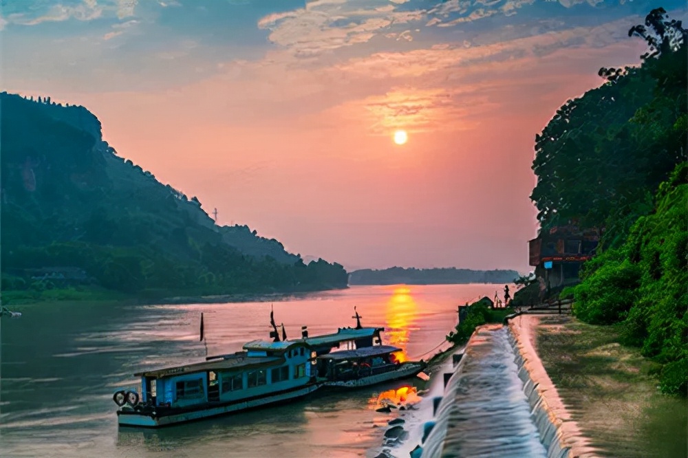 四川哪座城市被称为海棠香国,四川适合周末度假的地方