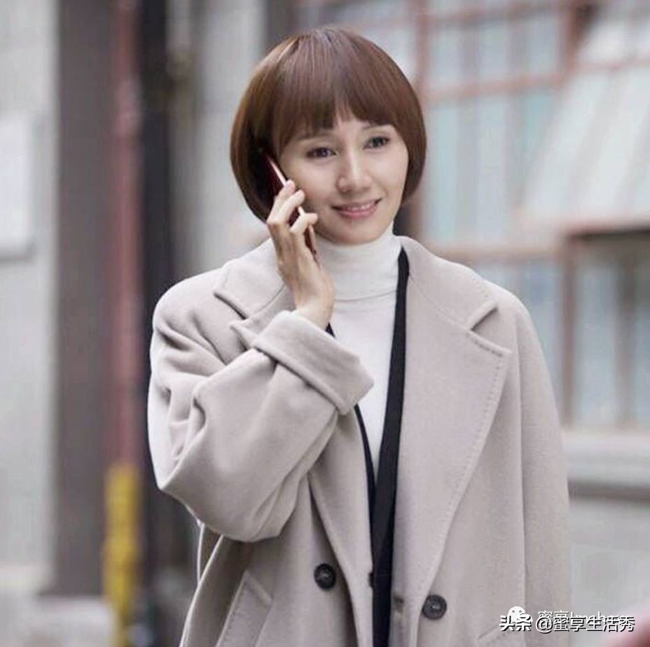 凯特王妃和梅根王妃哪个更大,凯特王妃梅根穿衣搭配