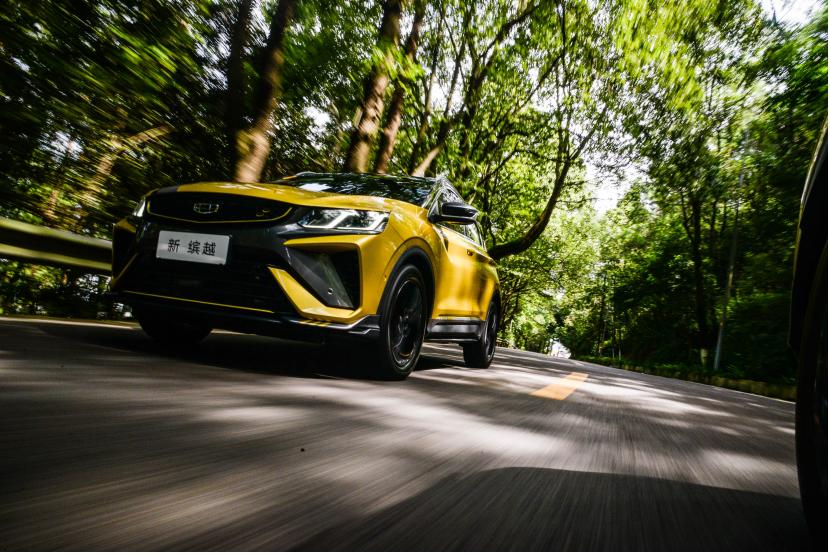 中国小钢炮汽车,吉利新缤越试驾