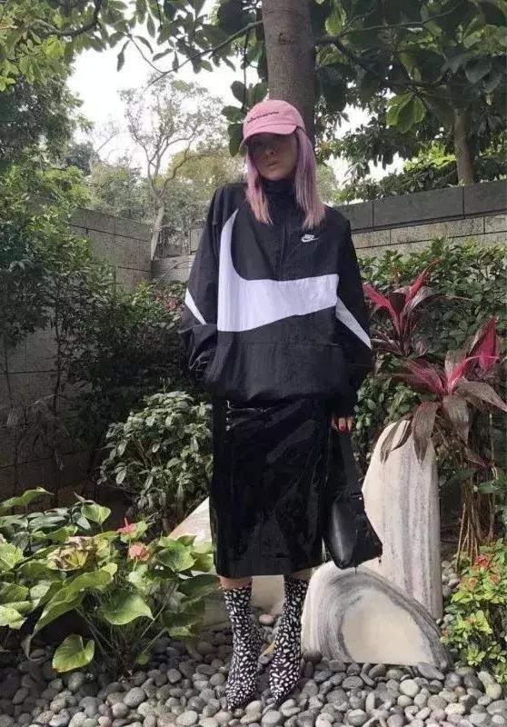 老佛爷的猫继承多少遗产,老佛爷去世了猫继承了多少遗产