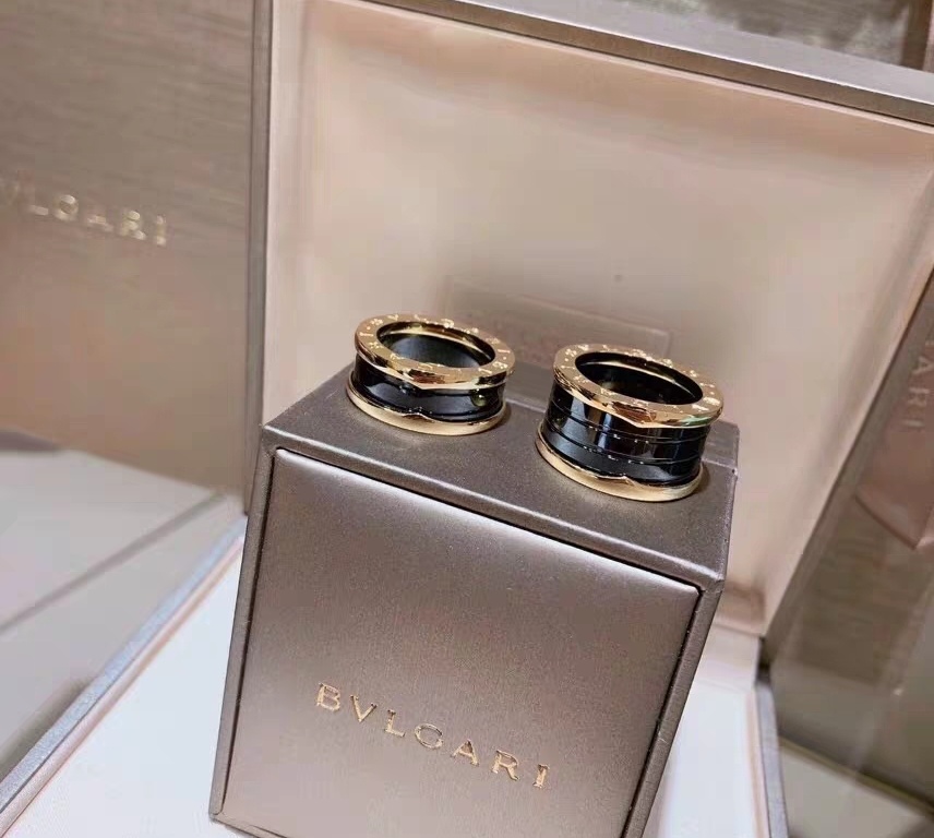 钻戒圈口改小对钻戒有影响吗,钻戒圈口大了怎么改会不会少金