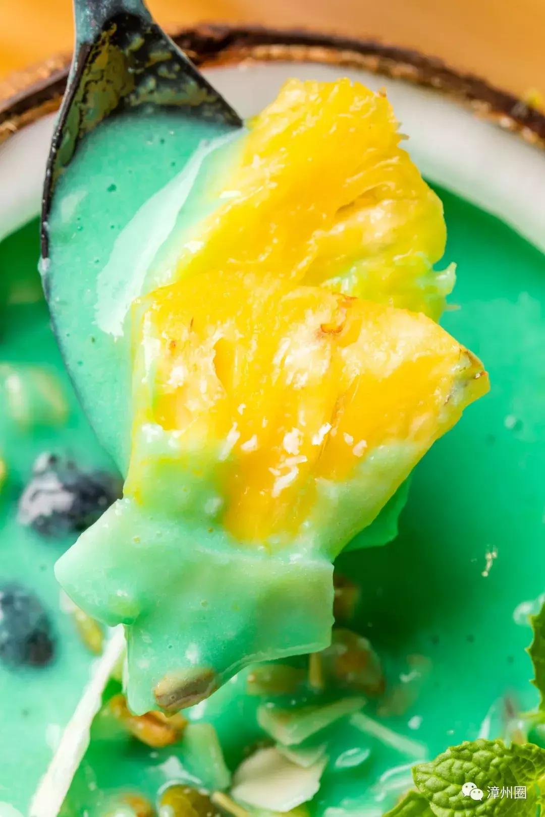 椰子碗甜品颜值高,火爆ins的椰子碗直接送