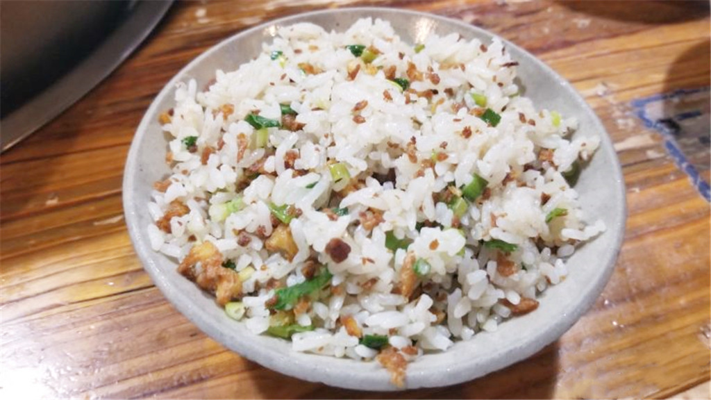 成都庾记厕所串串香,成都藏在巷子里的串串