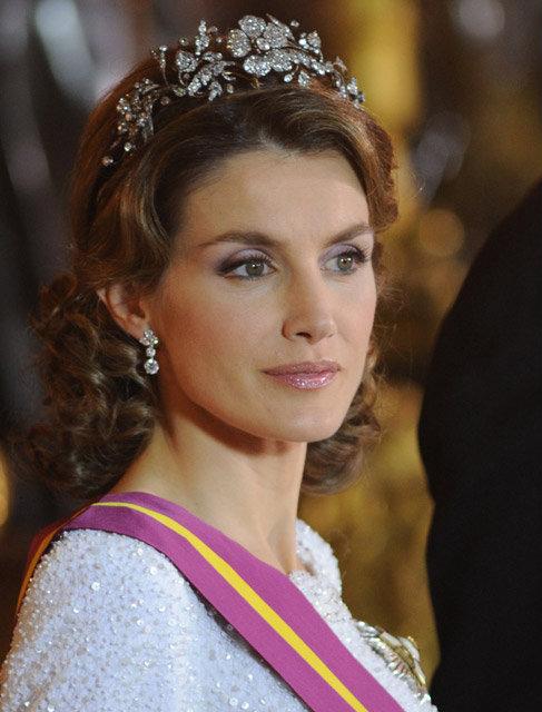 西班牙王后莱蒂齐亚最近情况,西班牙莱蒂齐亚王后出席