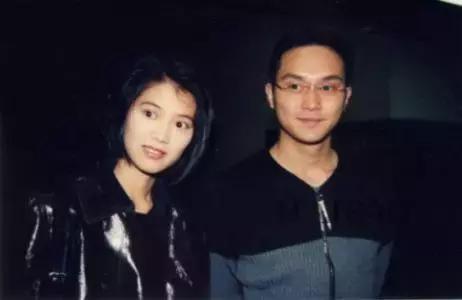 张智霖袁咏仪搞笑片段买包爱马仕,袁咏仪张智霖幸福三重奏