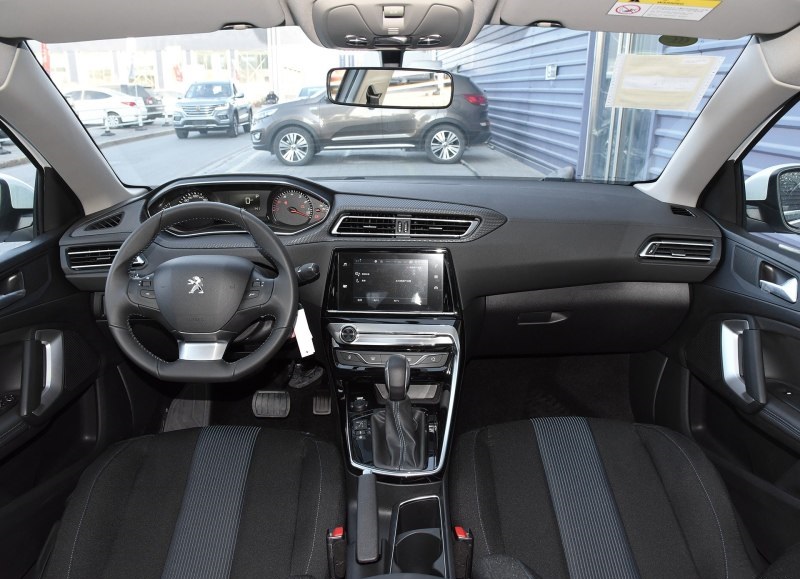 19款标致308换胎,19款308改款