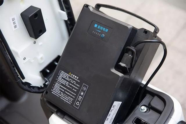 电动车铅酸电池每次剩70%电量充电,电动车充电12小时会不会损害电池