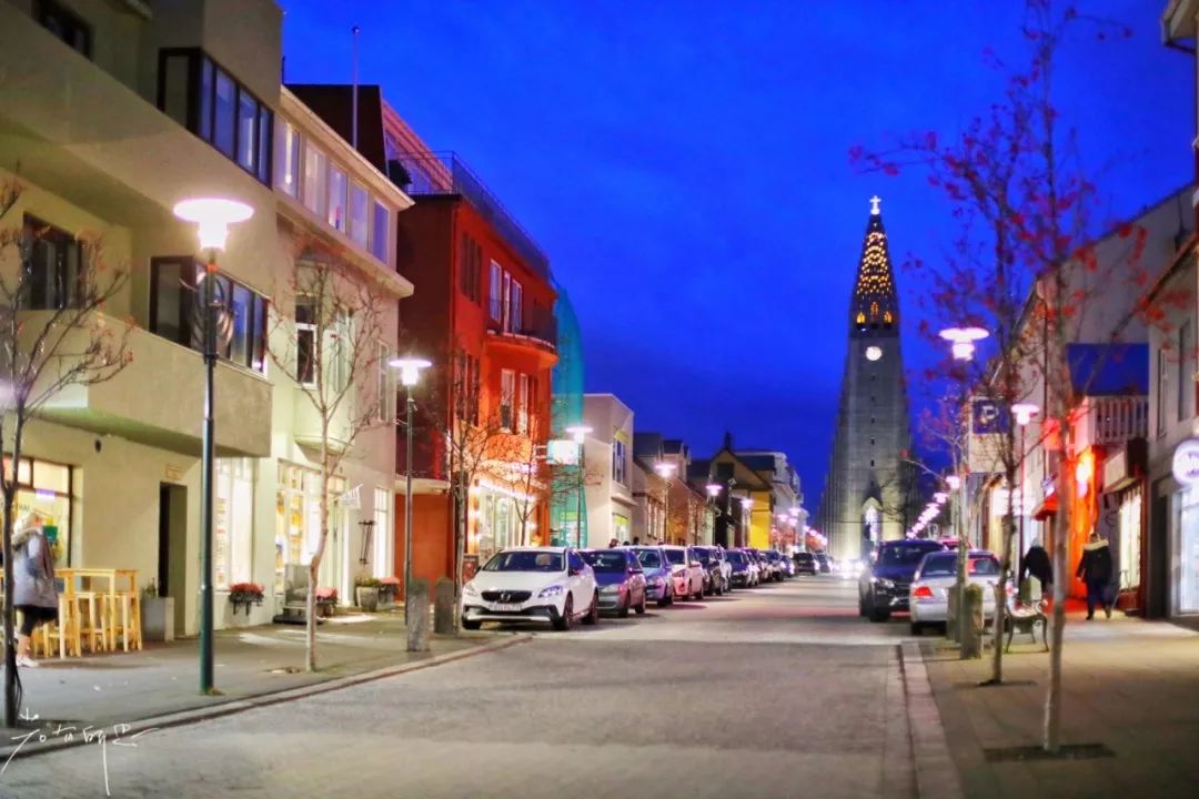 冰岛首都雷克雅地心游记,全世界最北的城市极夜