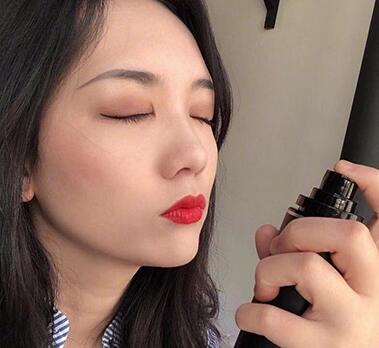 什么定妆散粉不会让底妆拔干,定妆散粉适合干皮不浮粉吗