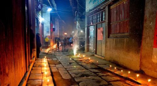 迷惘于盛世，沉沦于红尘。用文言文道明人间真理，与君共勉