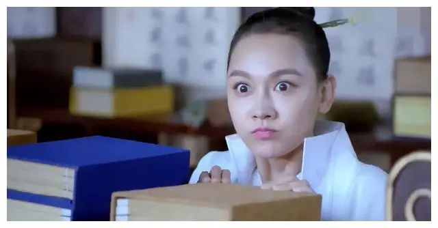 呕了……看完这部《新白蛇传》，我想向“四千年美女”道歉