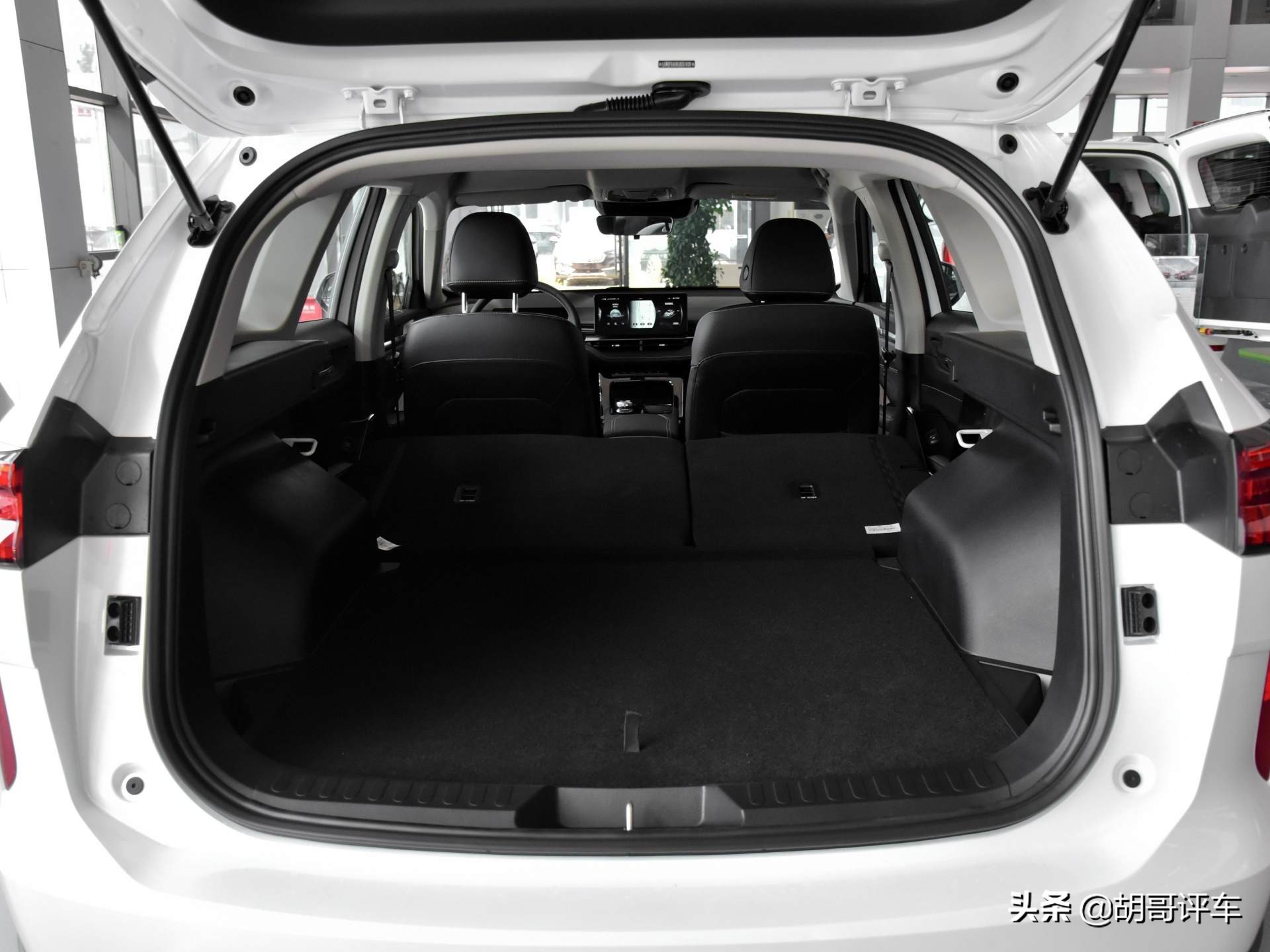 底盘升高的国产神车,底盘加强的车型