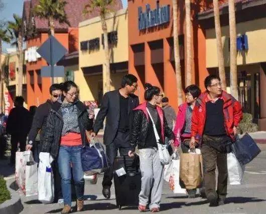 我们只坑中国人，他们人傻钱多”，卖本国人300，卖中国人10000