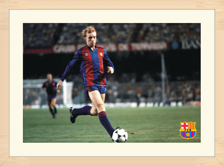 足坛名帅年轻时照片,2021足坛老球员的照片