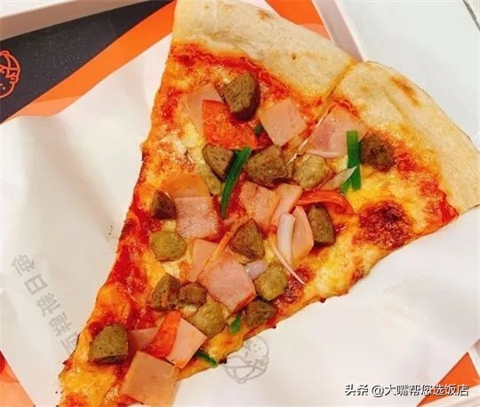 #吃遍大连#披萨的诱惑!一个蕴藏着芝士力量的神物