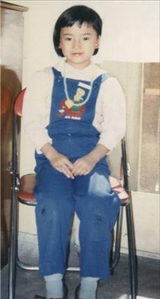 “神婆”莫小奇：大学怀孕生子，败光父母80万，圈内“乌鸦嘴”