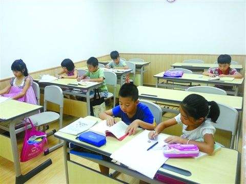 开一个小饭桌补习班怎么运营,可以自己在家开托管小饭桌吗