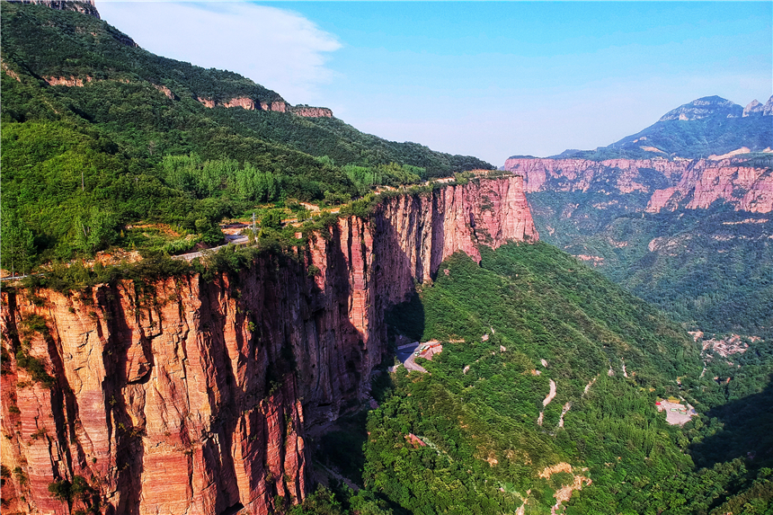 河南太行山人挖的隧道,太行山上的七大奇迹