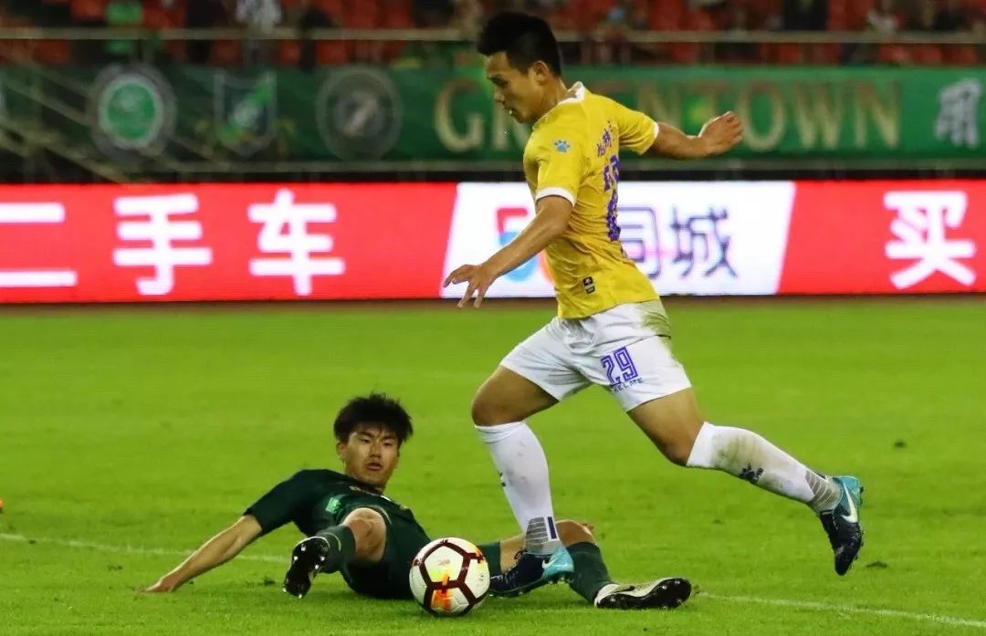 在中国踢满8年，保持队史最高出场纪录！他却说：上海房子太贵了