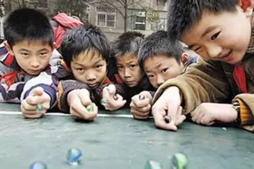 8090年后童年的回忆,8090后的童年回忆作品