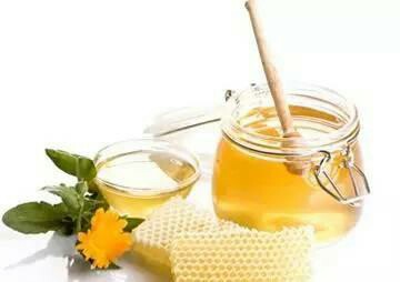 怎么让皮肤变得细腻光滑秋冬,冬天怎么让皮肤水嫩嫩小方法