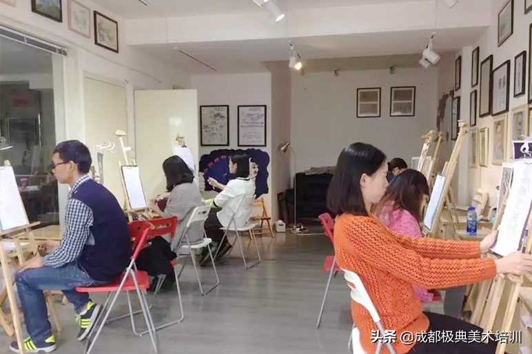 0基础绘画培训班多少钱,成人零基础学绘画