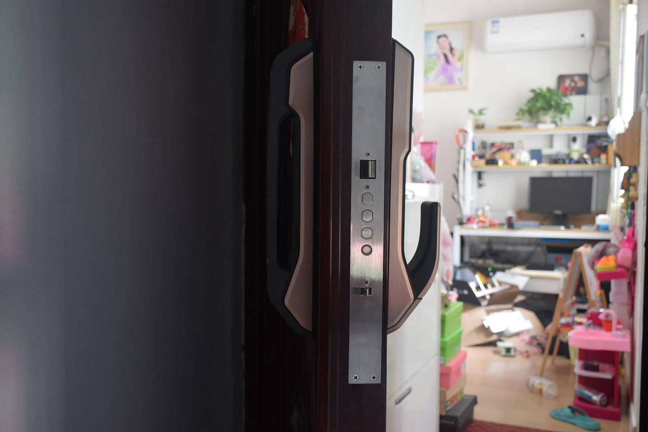 指静脉智能锁比指纹锁更安全吗,智能指纹锁自己设置最安全的方法