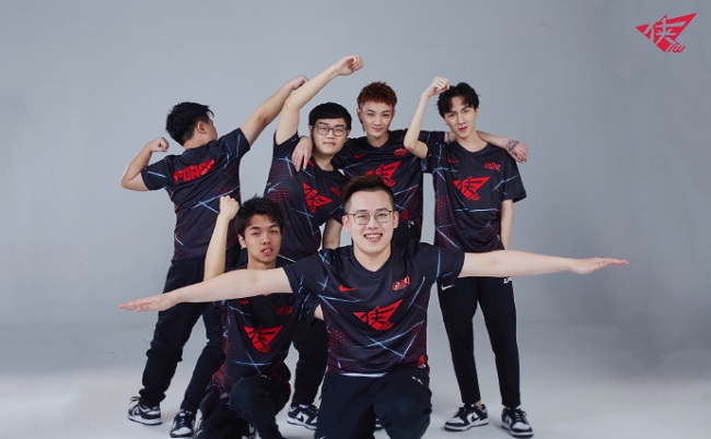 lpl对耐克态度,lpl还会继续使用nike吗