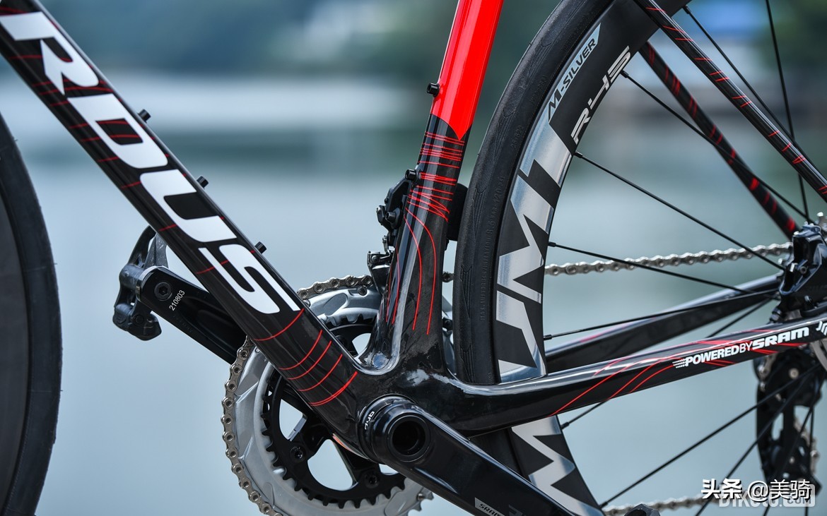 瑞豹robinevo和sparksramevo对比,瑞豹无线电变公路车