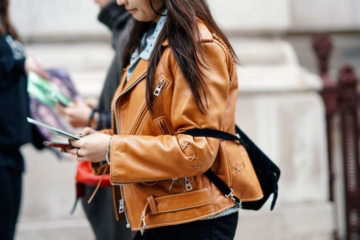 衣服缩水了拉链弯曲怎么恢复原样,衣服拉链有点卡怎么修补小妙招