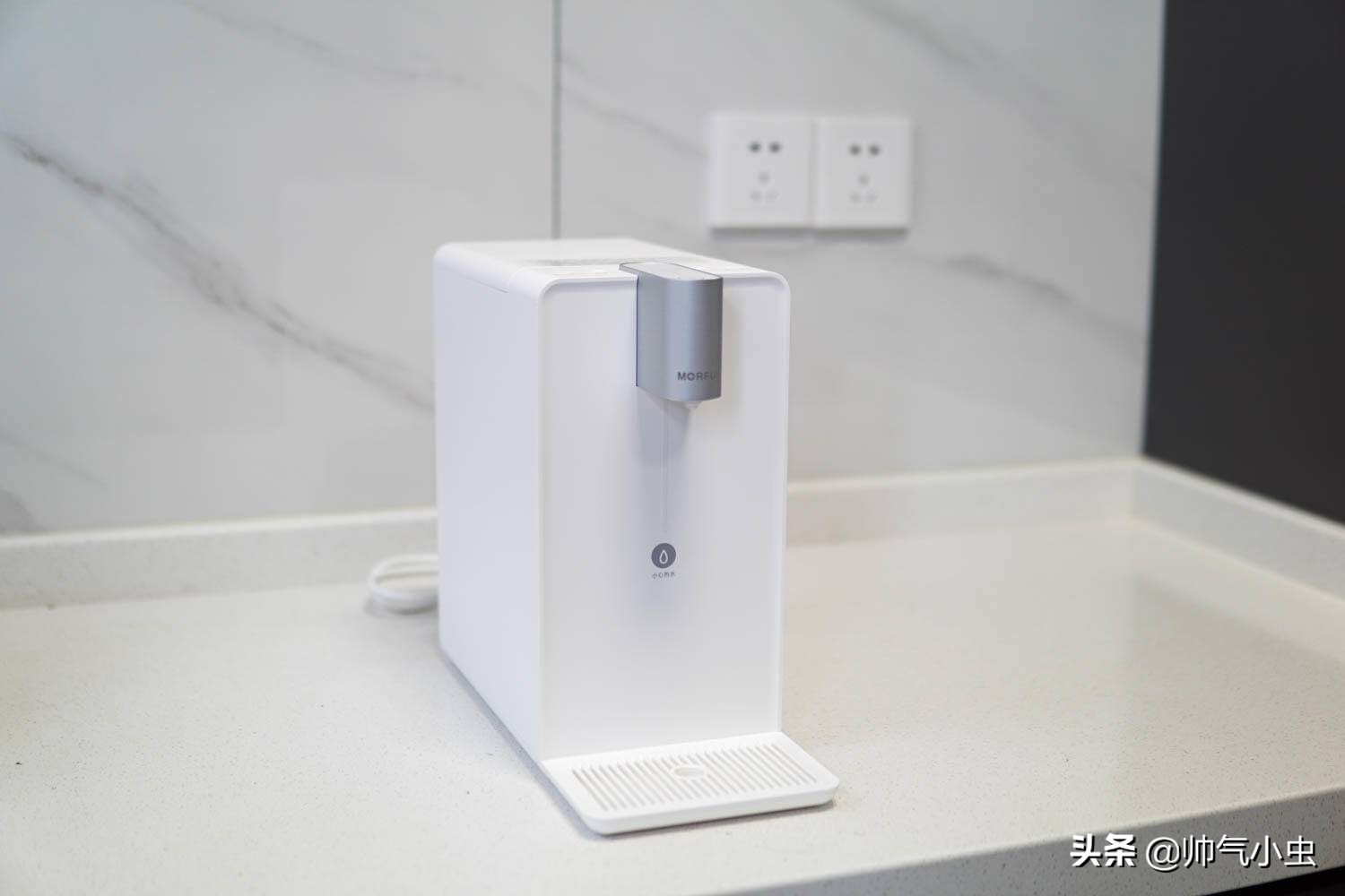 小米饮水机开箱,小米有品即热式立式饮水机1099