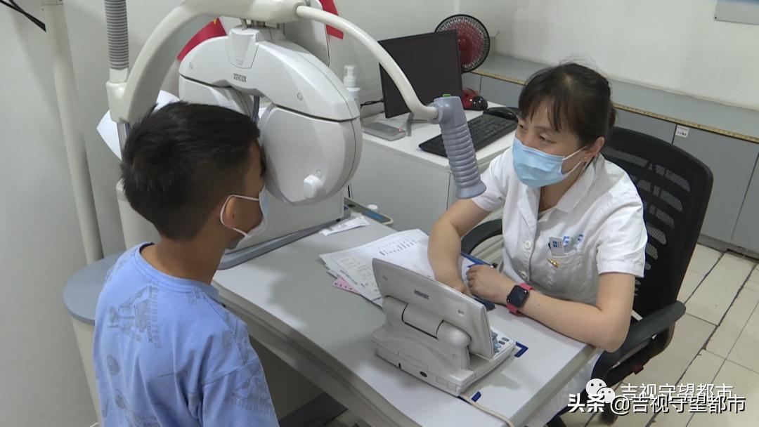 睡眠戴眼罩治疗近视是不是骗人,角膜塑形镜对近视的作用