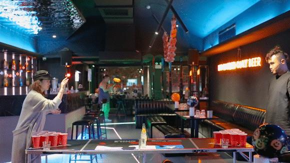 今晚约？世界冠军在广艺对面开HIPPOP酒吧！超SWAG