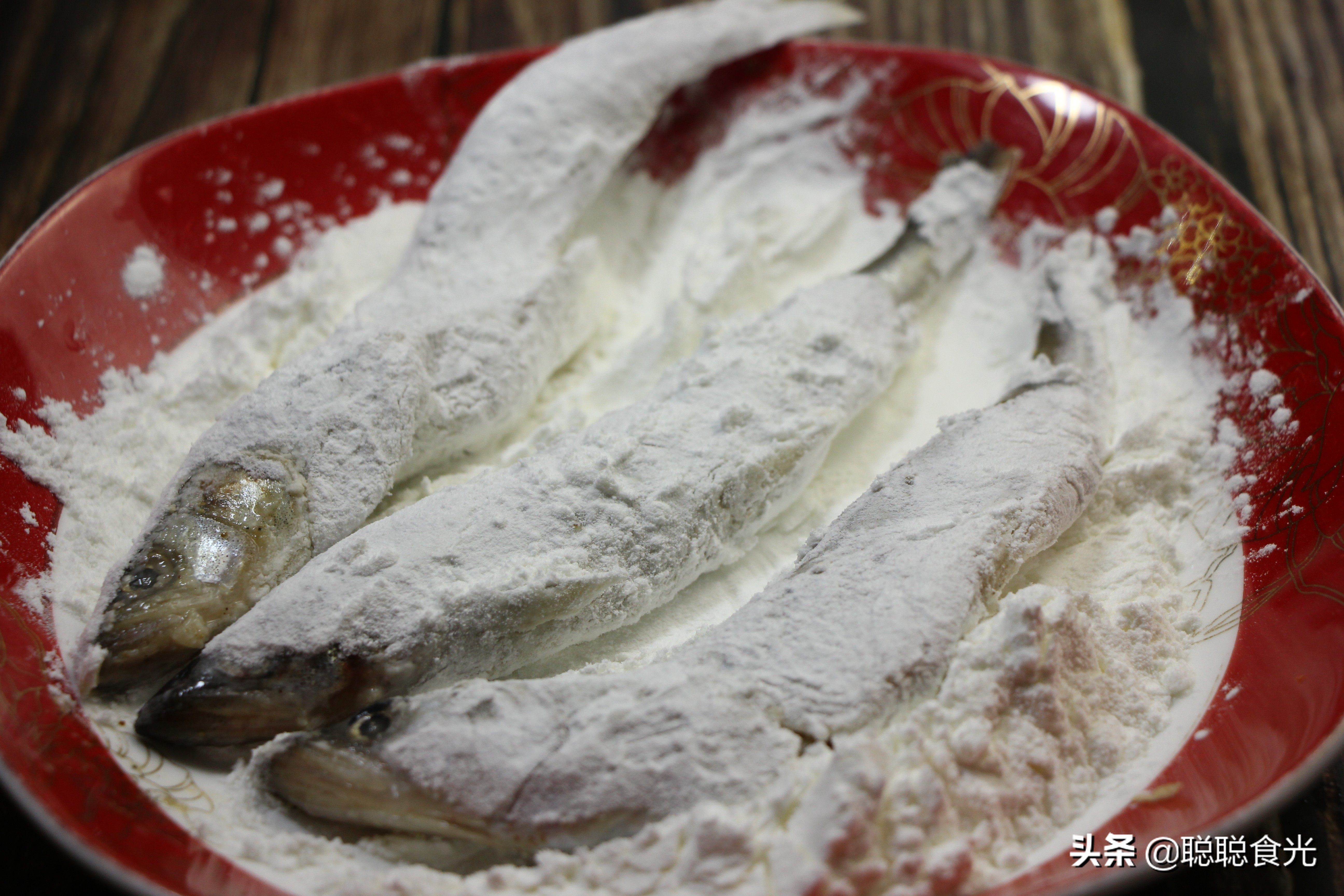 香煎多春鱼简单做法,外酥里嫩的香煎多春鱼