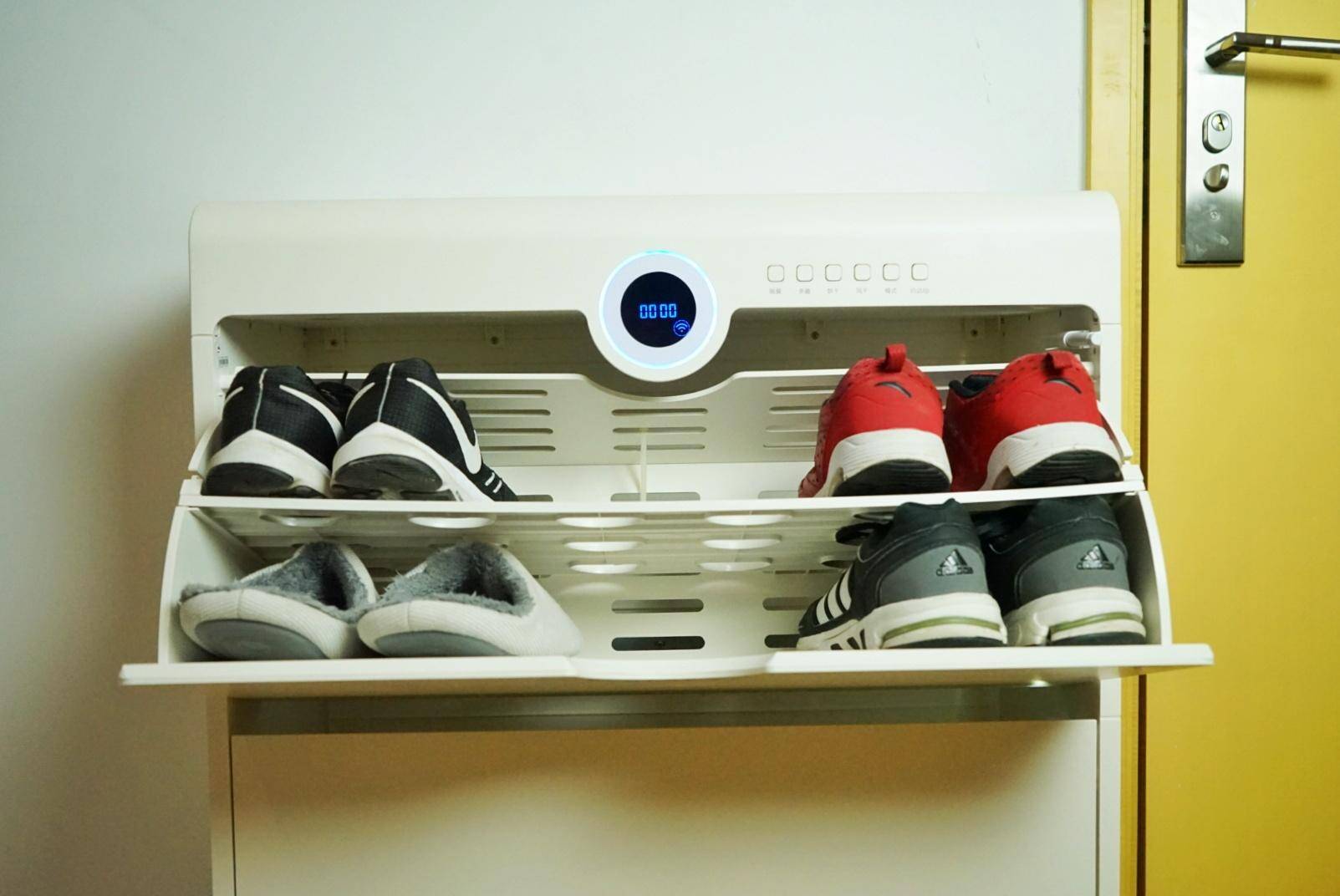 你家的鞋柜,华为的智能鞋柜