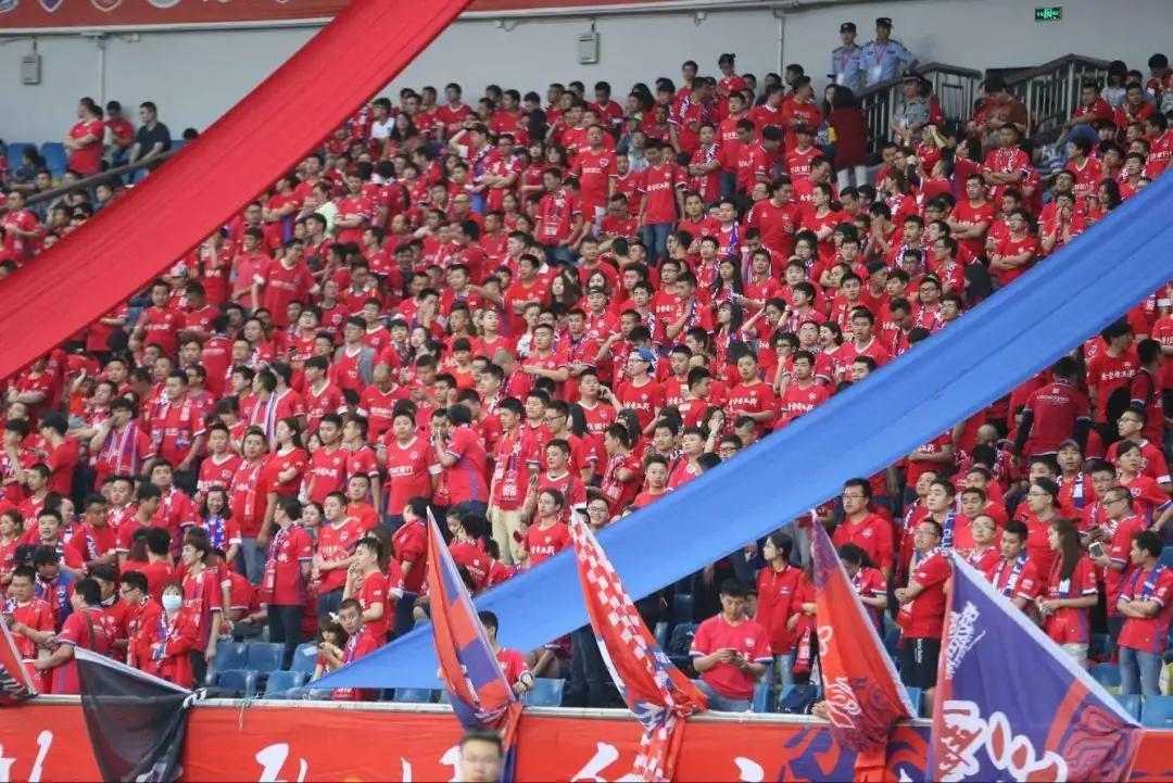 苏宁战,苏宁对战上港