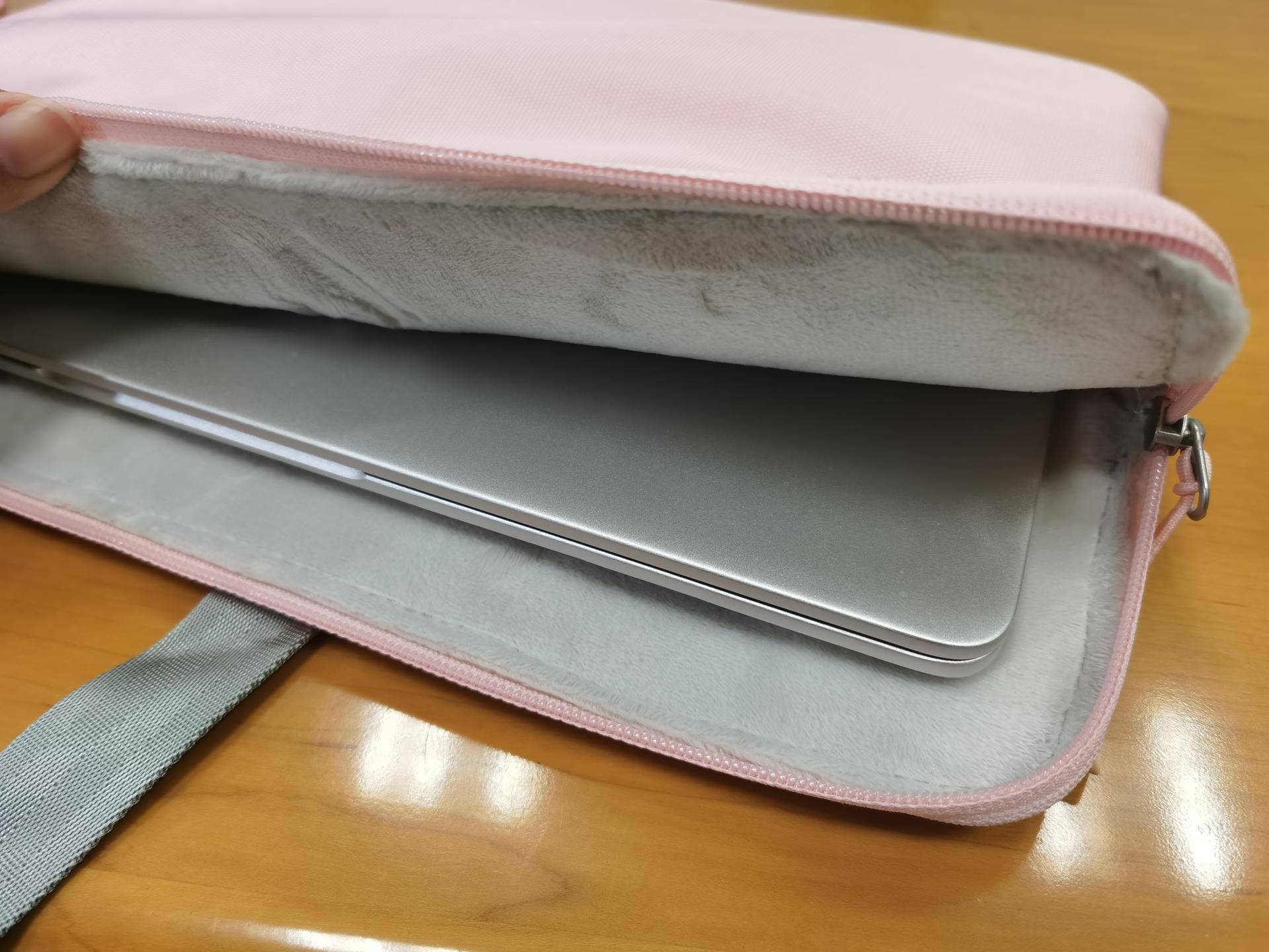 女人总是控制不住剁手买包