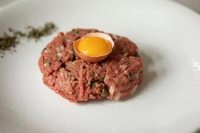 憨豆先生的大灾难被剪辑部分,憨豆先生鞑靼牛肉为什么难吃