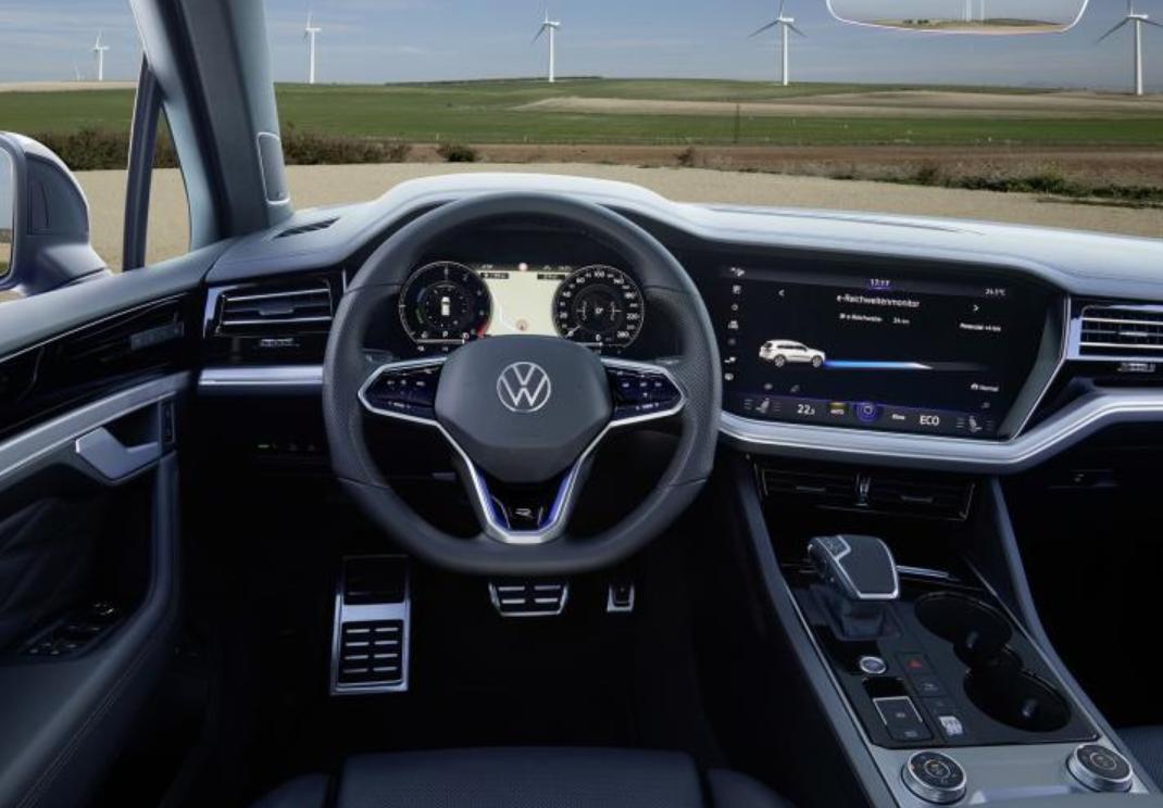 大众途锐r最新款图,就怕大众带字母