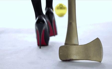 女人必须有的一双红底高跟鞋,红底鞋女人必备