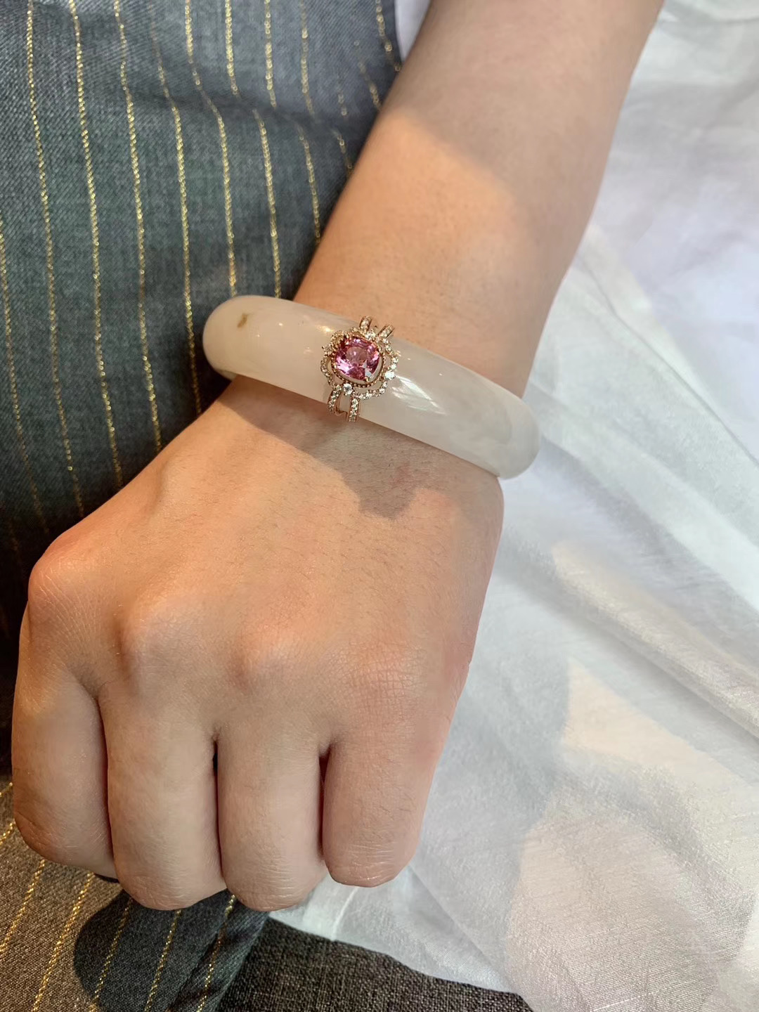 玉石手镯断裂修补,玉石手镯断裂怎样处理