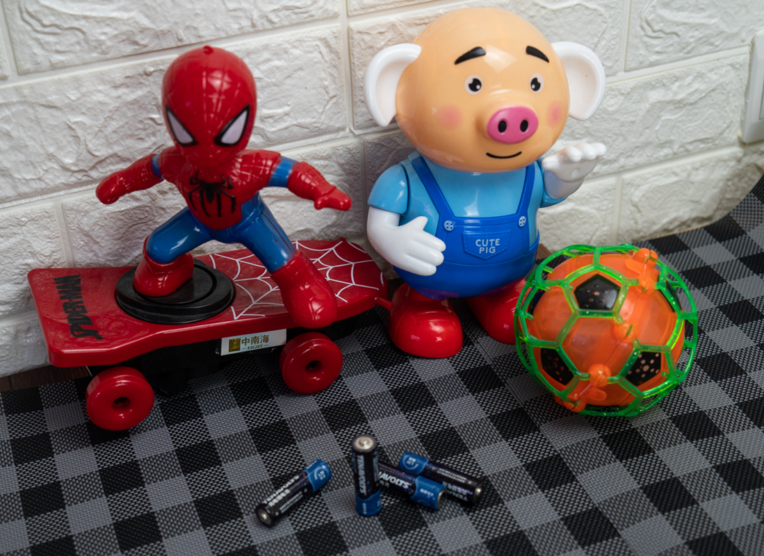 充电电池和南孚电池哪个续航久,南孚充电锂电池7号评测